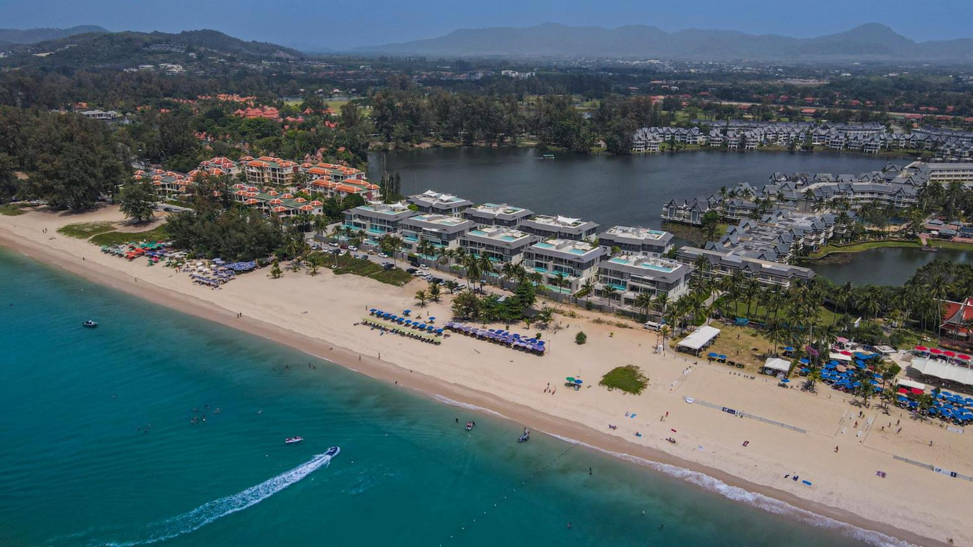 Beachfront Residences - Stunning Sea And Lake View バンタオビーチ エクステリア 写真