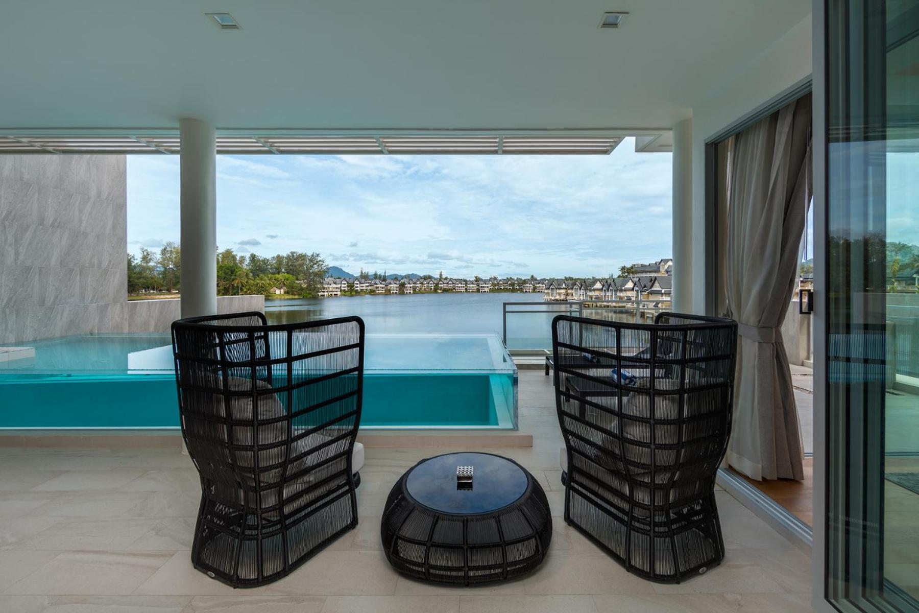 Beachfront Residences - Stunning Sea And Lake View バンタオビーチ エクステリア 写真